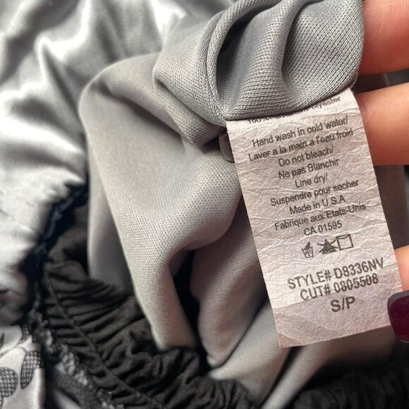 Vintage Y2K Satin Tube Dress - Picture 6 of 7